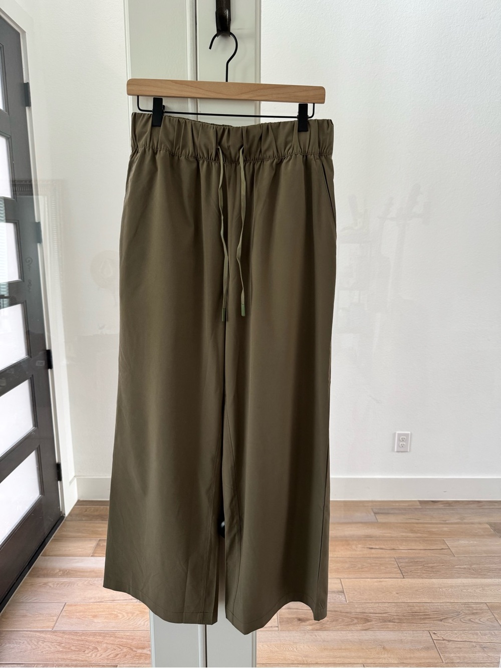 Wayre Cruiser Wide Leg Stretch Pants - Picture 3 of 6
